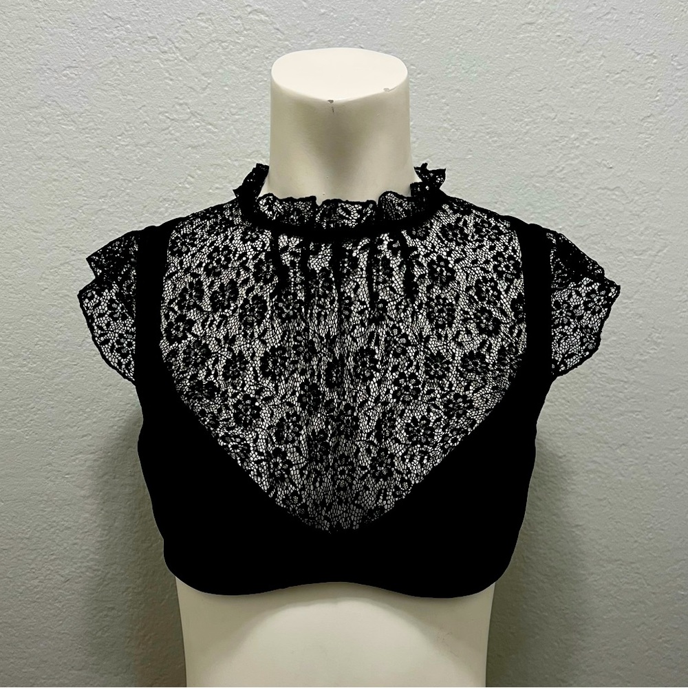 Victoria’s Secret lace bra top NWT